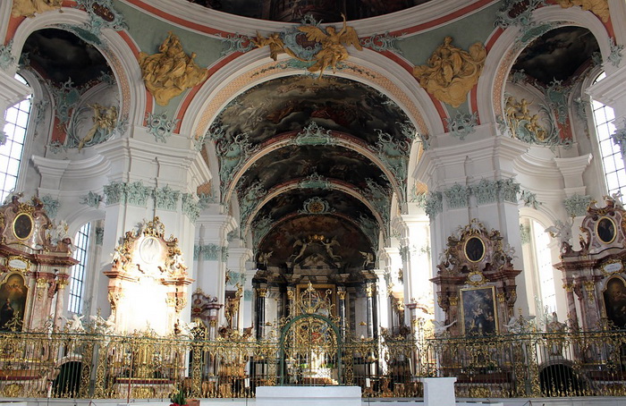 Монастырь Святого Галла в городе Санкт-Галлен - один из самых старинных