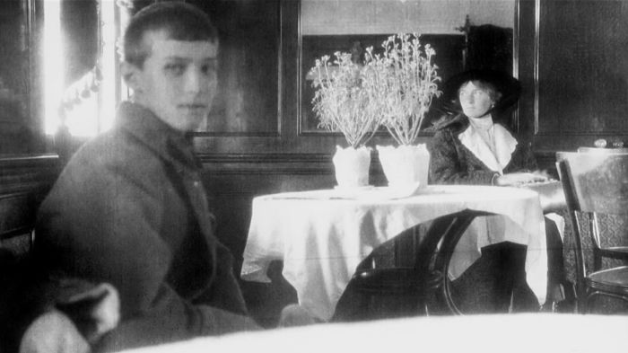 Последняя известная фотография Ольги и царевича Алексея. Май 1918 года
