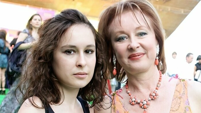 Лариса Удовиченко с дочерью Марией. / Фото: www.uznayvse.ru