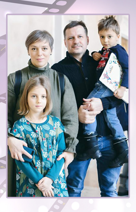 Нелли Уварова с мужем и детьми.