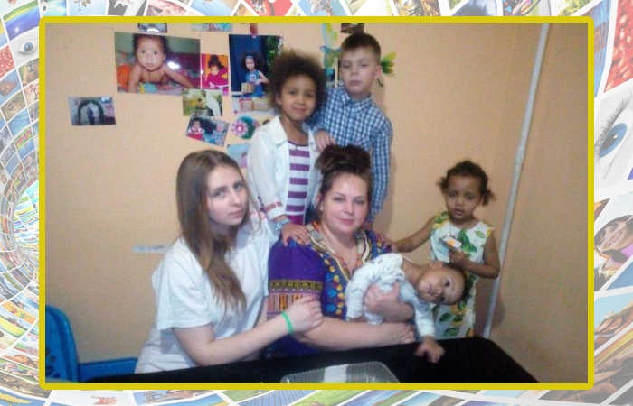 Ольга с детьми.