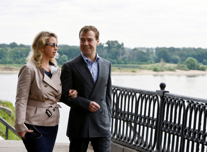 Дмитрий и Светлана Медведевы. / Фото: www.welcomevolunteer.ru