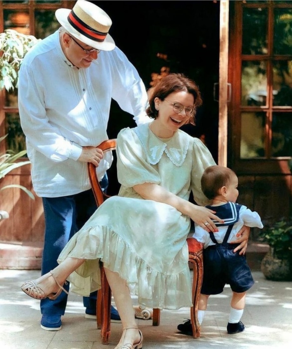 Татьяна Брухунова и Евгений Петросян с сыном. / Фото: www.smartik.ru