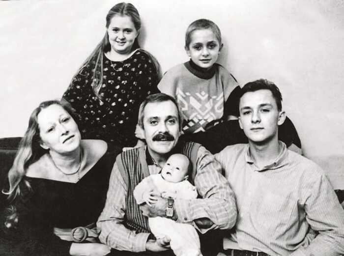 Семья Михалковых. / Фото: www.kiosk-plus.ru