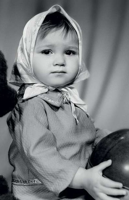 Ирина Юдина в детстве. / Фото: www.womanhit.ru