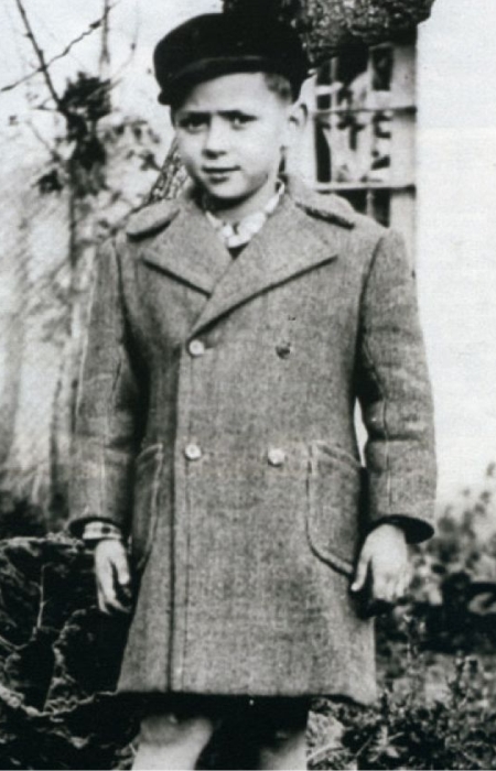 Сильвио Берлускони в детстве. / Фото: www.joy-pup.com