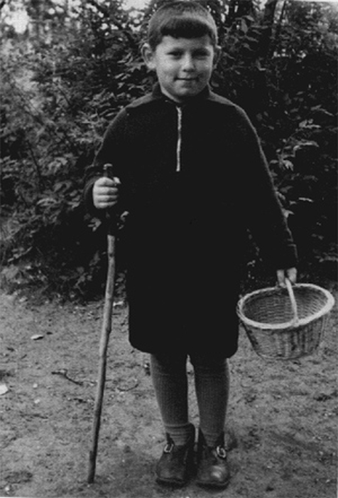 Семён Фурман в детстве. / Фото: www.24smi.org