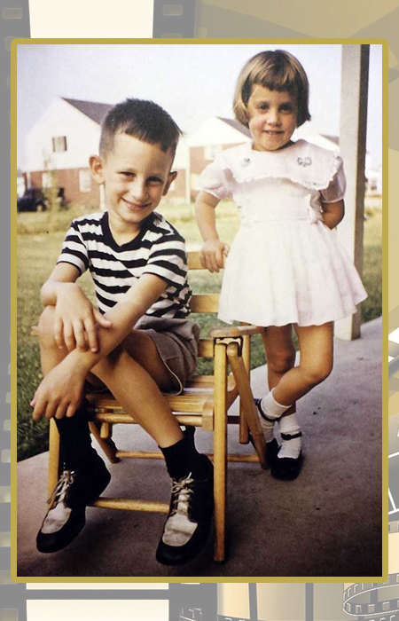 Стивен Спилберг со своей сестрой Энн.