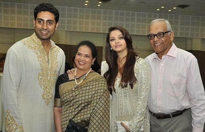 Айшвария Рай с родителями и братом. / Фото: www.indianexpress.com
