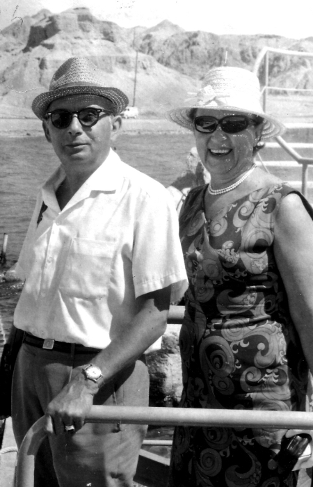 Михаил и Елизавета Мукасей на море. / Фото: www.mishpoha.org