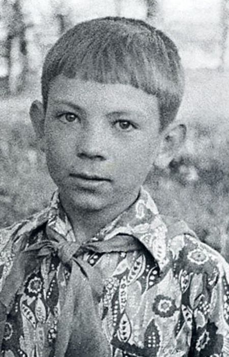 Андрей Федорцов в школьные годы. / Фото: www.biografii.net