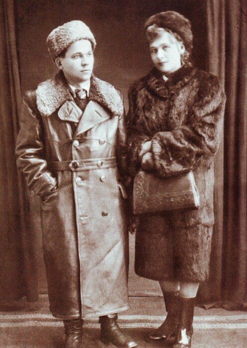 Михаил и Екатерина Калашниковы. / Фото: www.izdania.unatlib.ru