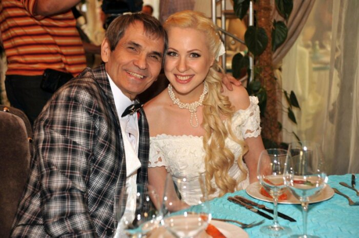 Бари Алибасов и Виктория Максимова. / Фото: www.avrorra.com