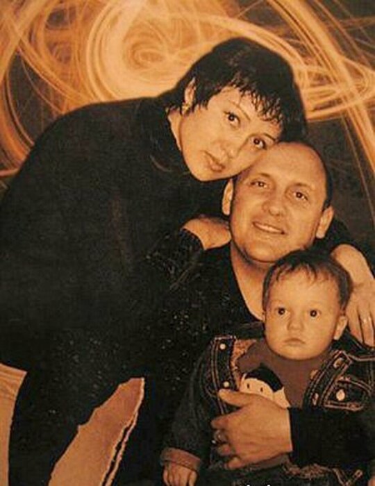 Стас Михайлов с первой женой Инной Горб и сыном Никитой.  / Фото: www.novyefoto.ru