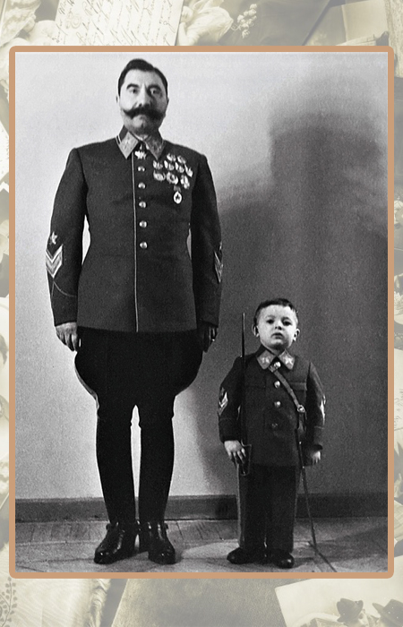 Семён Будённый с сыном Сергеем.