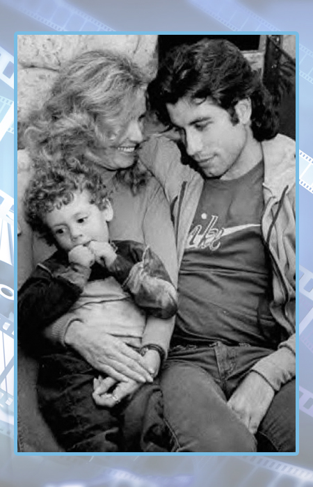 Джон Траволта и Дайана Хайленд с сыном.