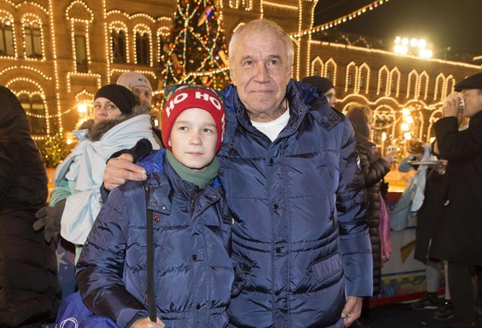 Сергей Гармаш с сыном. / Фото: www.eg.ru