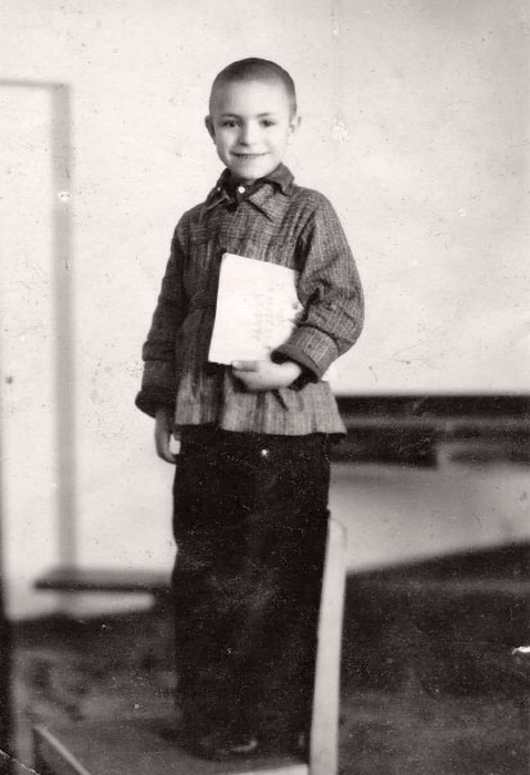 Родион Нахапетов в детстве. / Фото: www.rodionnahapetov.com