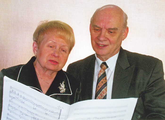 Николай Добронравов и Александра Пахмутова. / Фото: www.libmir.com