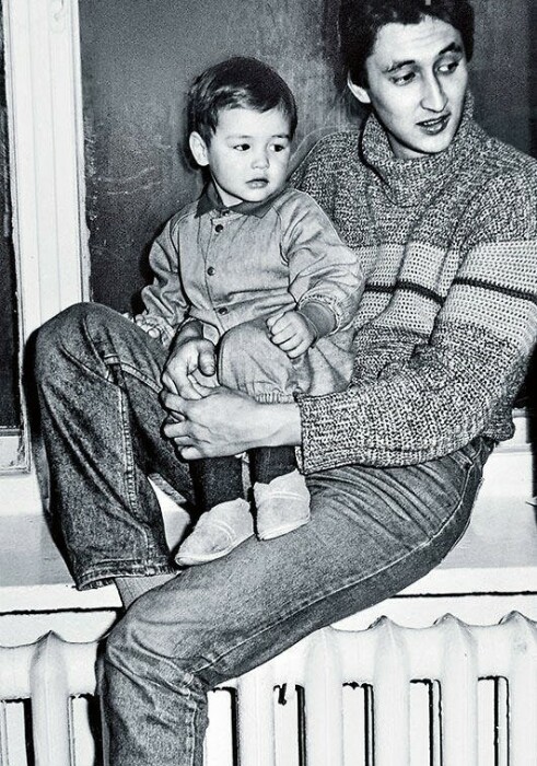 Муж Ольги Битюковой с сыном. / Фото: www.ladymega.ru