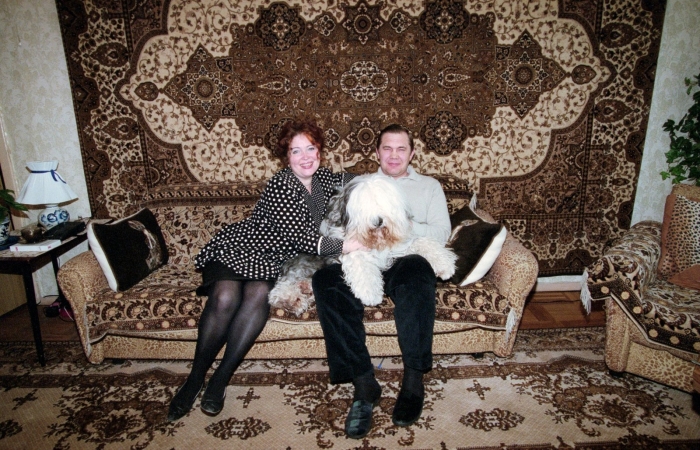 Александр и Инна Лебедь с домашним любимцем. / Фото: www.twitter.com