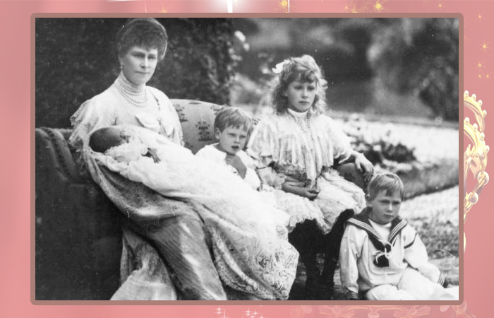 Мария Текская с детьми.