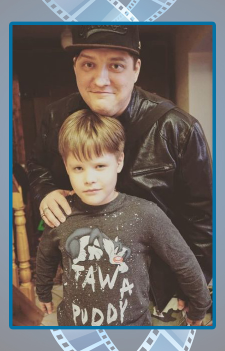 Роман Попов с сыном.