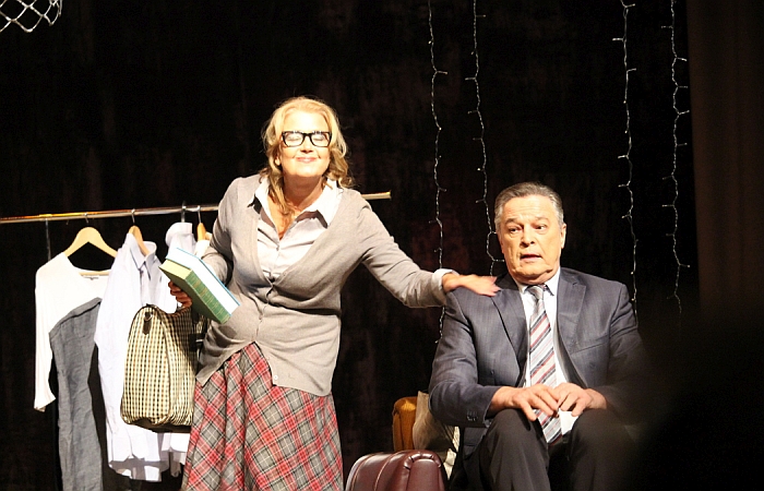 Ивар Калныньш и Ирина Алфёрова в спектакле «Чего же хотят мужчины?» / Фото: www.33strausa.ru