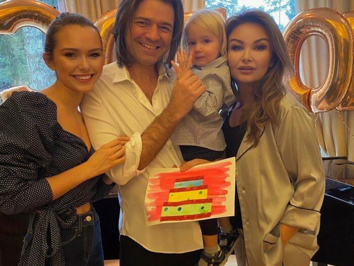Дмитрий Маликов с семьей. Источник фото: prekrasnaya.com
