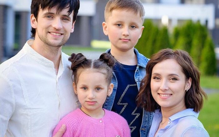 Дмитрий Колдун с семьей /Фото источник:www.goodhouse.ru