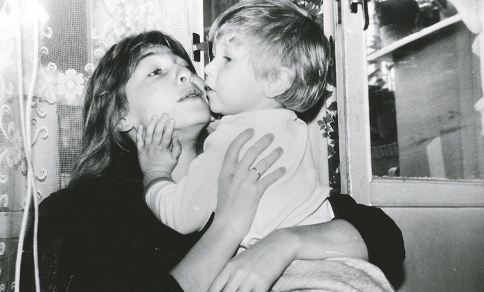 Катя Семенова с сыном Иваном./Фото.mirnov.ru