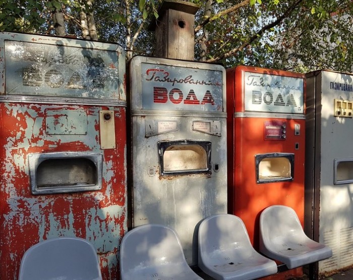 Автоматы для газировки до сих пор встречаются в российских городах. 