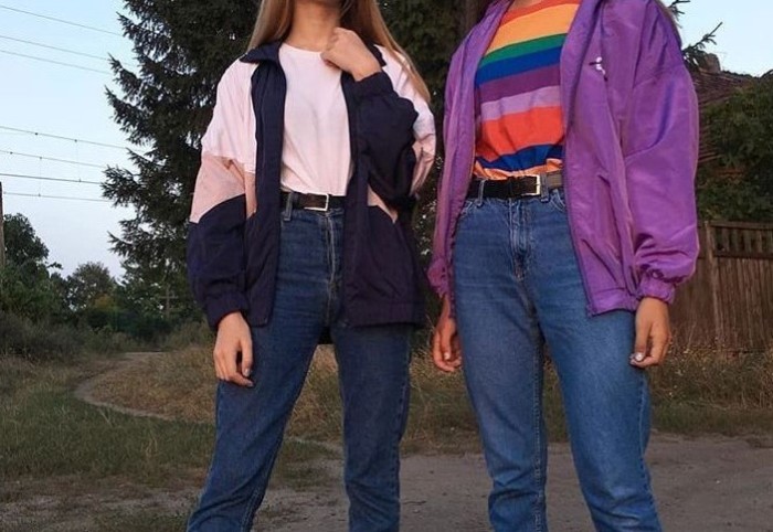 В пиджаках и кроссах: 25 лихих снимков, как люди одевались в 90-е (хорошо, что не было соцсетей)