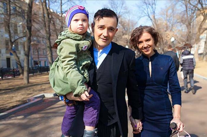 Егор с семьей /Фото: emilia-spanish.ru