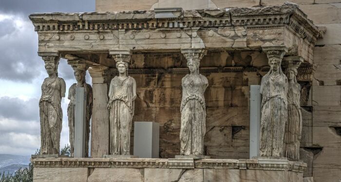 Статуи Афинского акрополя /Фото: ru.pinterest.com