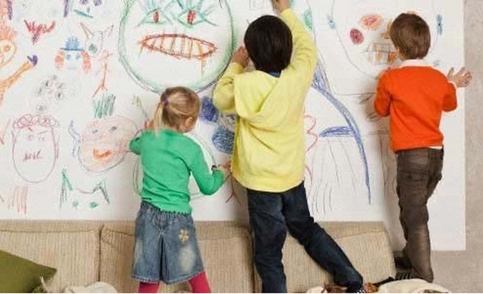 Психологи могут выявить через рисунки ребенка его страхи и переживания. / Фото:polonskaya-blog.ru