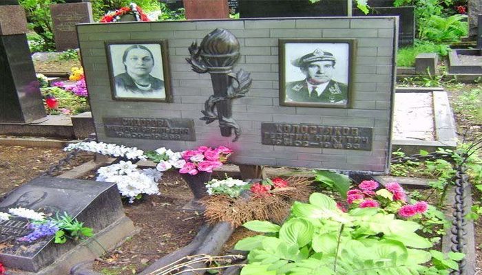 Вице-адмирала и его супругу похоронили на Кунцевском кладбище. / Фото:back-in-ussr.com