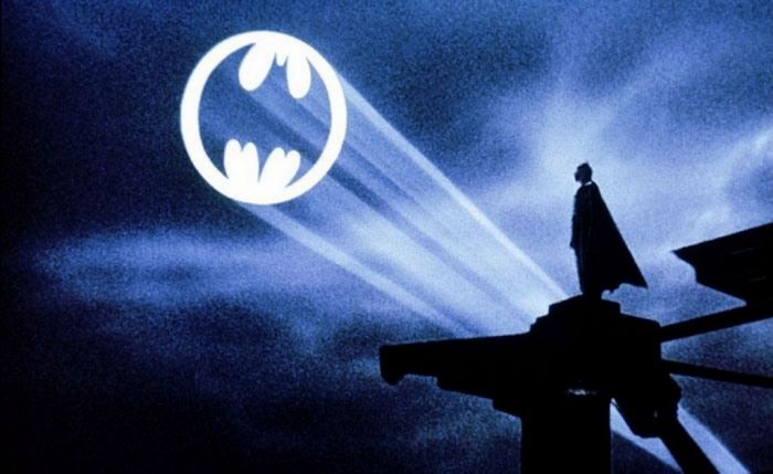 Кто стал реальным прототипом Бэтмена и, почему его ищут в соляной шахте Турды Бэтмена, Бэтмен, актер, сыграл, против, бороться, фильма, Майкл, Китон, режиссера, героя, Здесь, «Бэтмен, зрителей, только, который, можно, злодеев, Кристиан, всего