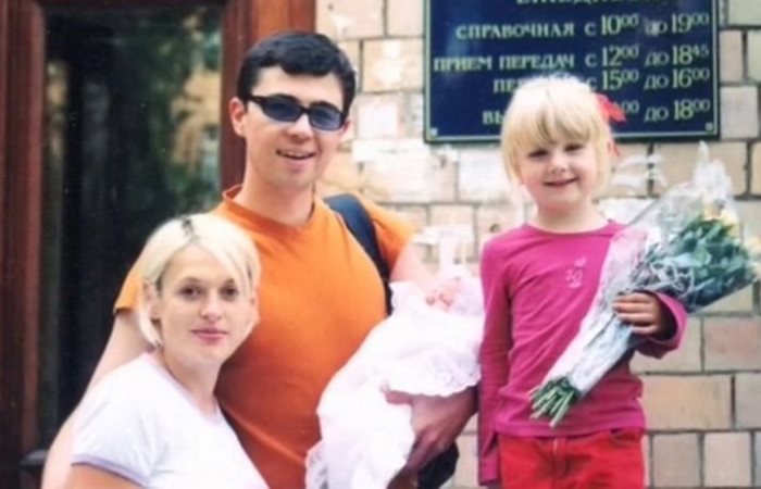 Семья Бодровых после рождения сына. Фото: dzen.ru