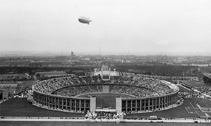Олимпийский стадион в Берлине, где проходили церемонии открытия и закрытия XI Летних Олимпийских игр 1936 года. / Источник: twitter.com