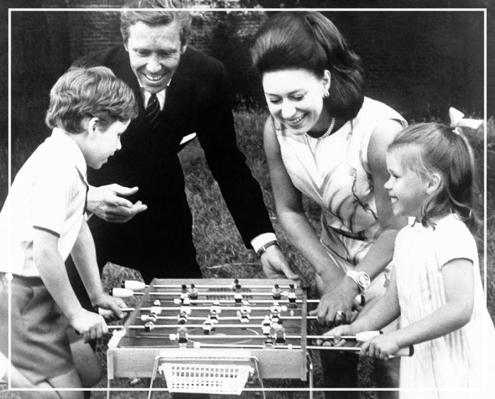 Принцесса Маргарет и Энтони Армстронг-Джонс с детьми