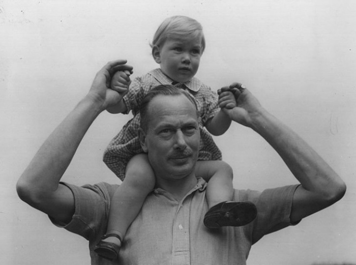 Принц Уильям с отцом. / Фото: Getty Images