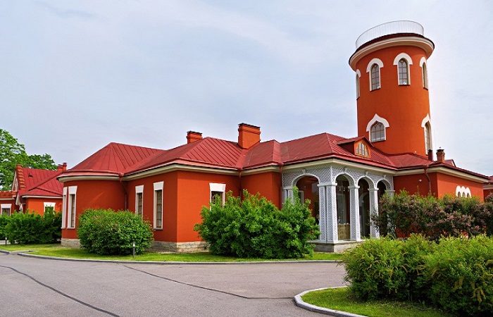 Главное фермерское здание в наши дни