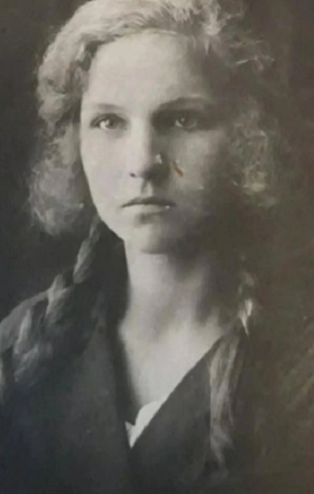 Клавдия Михайловна в молодости. / Фото: n1s1.hsmedia.ru 