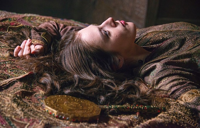 «Мария в своих покоях». Кадр из российского исторического телесериала Алексея Андрианова производства «Москино»./ Фото: www.kino-teatr.ru