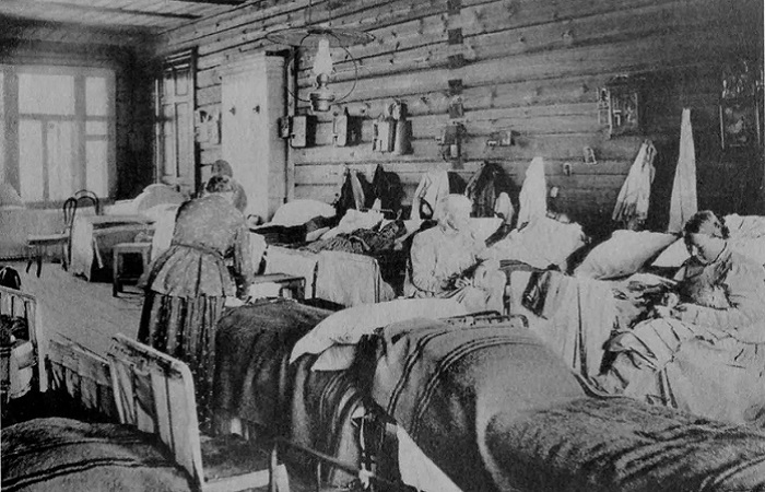 Для стариков, у которых не было детей, Софья Владимировна открыла богадельни.