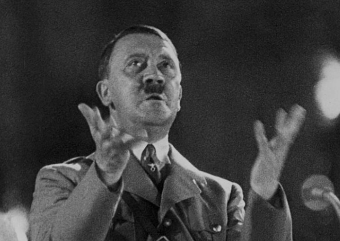 Считая себя лучшим представителем лучшей нации, Гитлер хотел вывести сверхчеловека / ФОТО:www.life.ru 