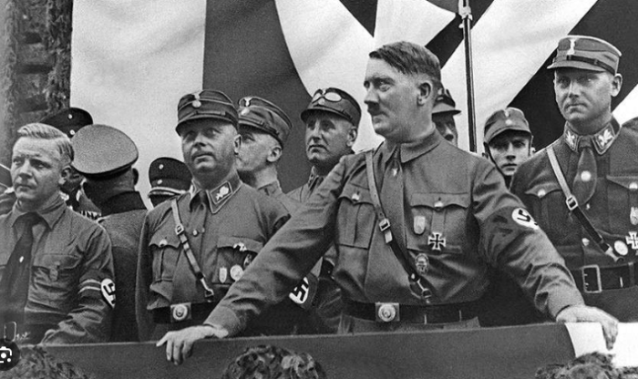 Главной фигурой пропаганды стал сам Гитлер ФОТО: www.iz.ru