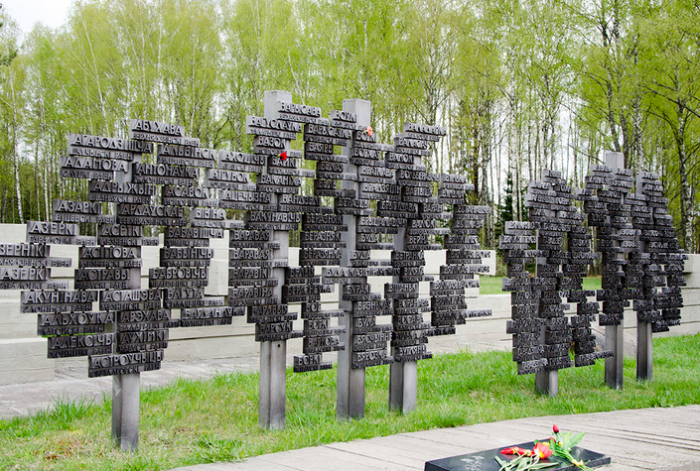 Мемориальный комплекс на Хатыни / ФОТО: www.territoriyapobedi.ru