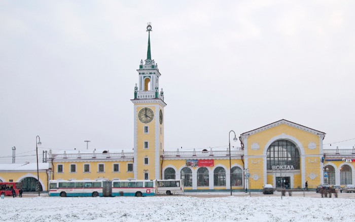 Здание Волховского вокзала. / Фото: www.lenta.ru